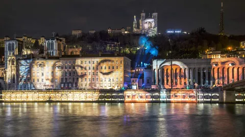 Une f&eacute;erie douce et lumineuse
