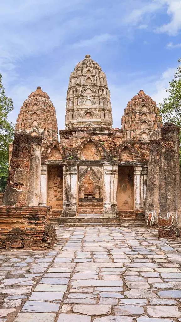 在废墟中寻找美