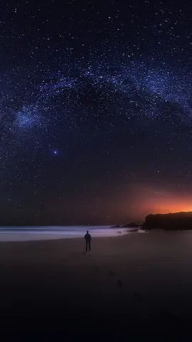 A rainbow's nocturnal cousin