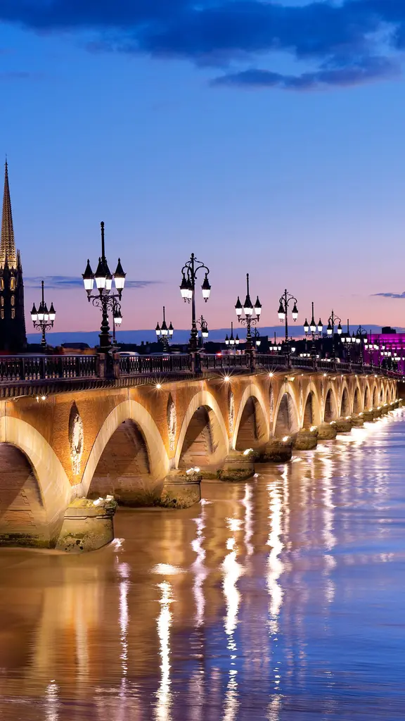 Passage historique sur la Garonne