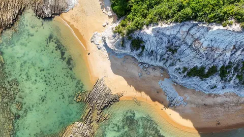 The tide's passing signature