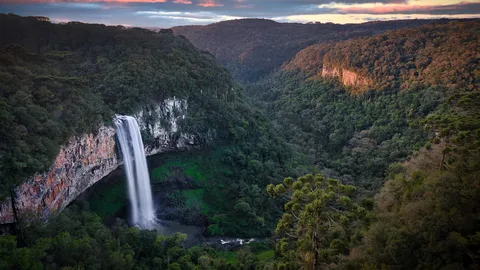 A majestosa Cascata do Caracol