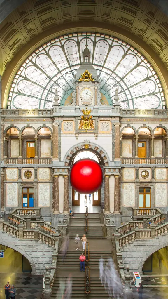 Bouncing into creativity