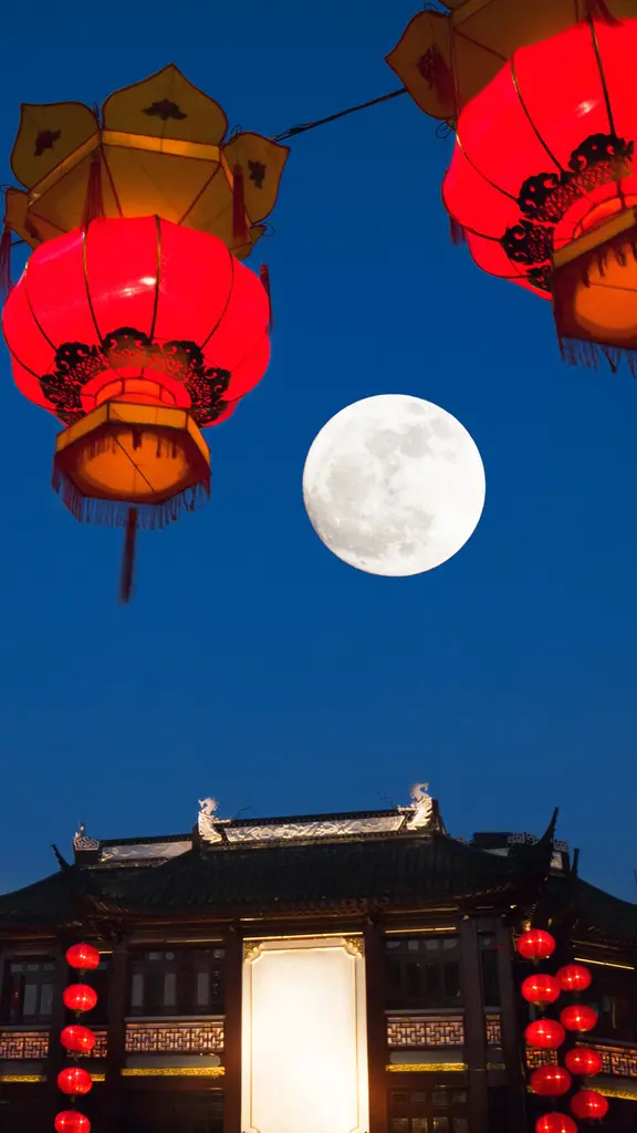 海上生明月，天涯共此时