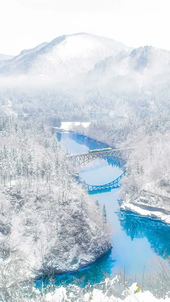 All aboard the ice train