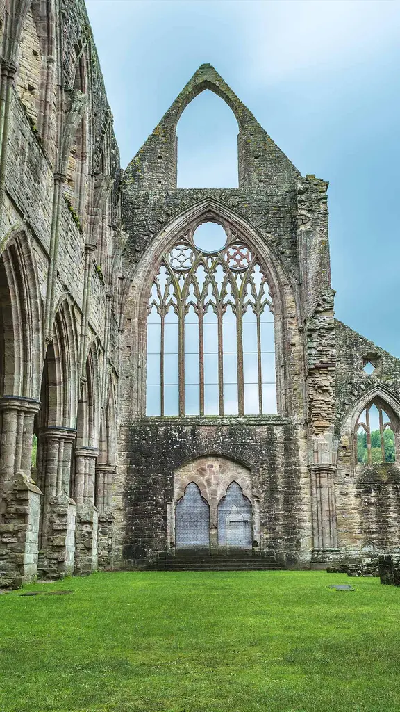 A cantilevered window to the past