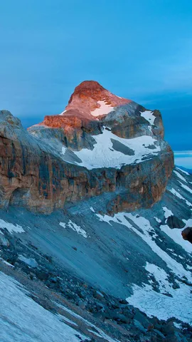 &iexcl;Ah&iacute; hay una espada!