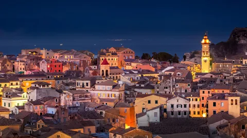 从宁静的夜晚到充满冒险的白天