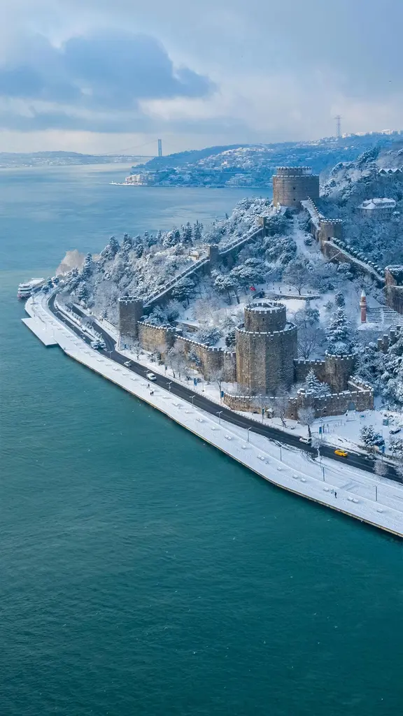 两大洲交接的地方