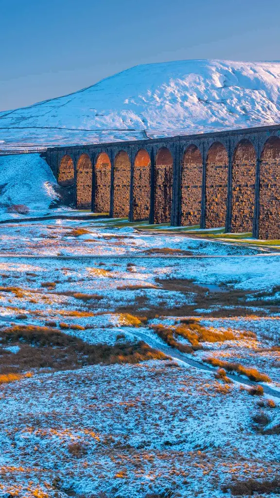 Sospeso tra i ghiacchi