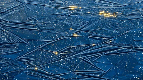 キラキラ光る川と湖