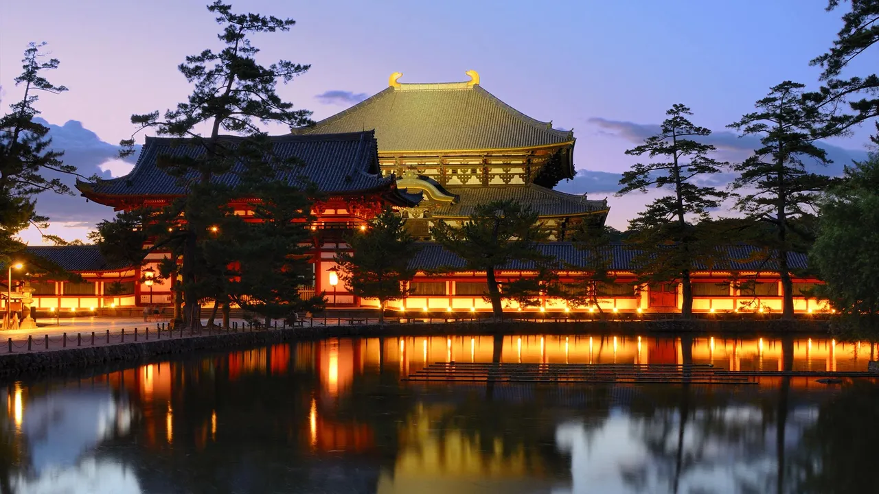 今日は東大寺のお水取り