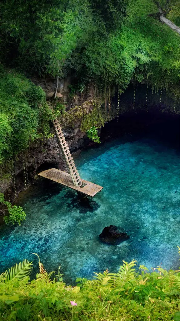 苏阿海沟，萨摩亚乌波卢岛南海岸