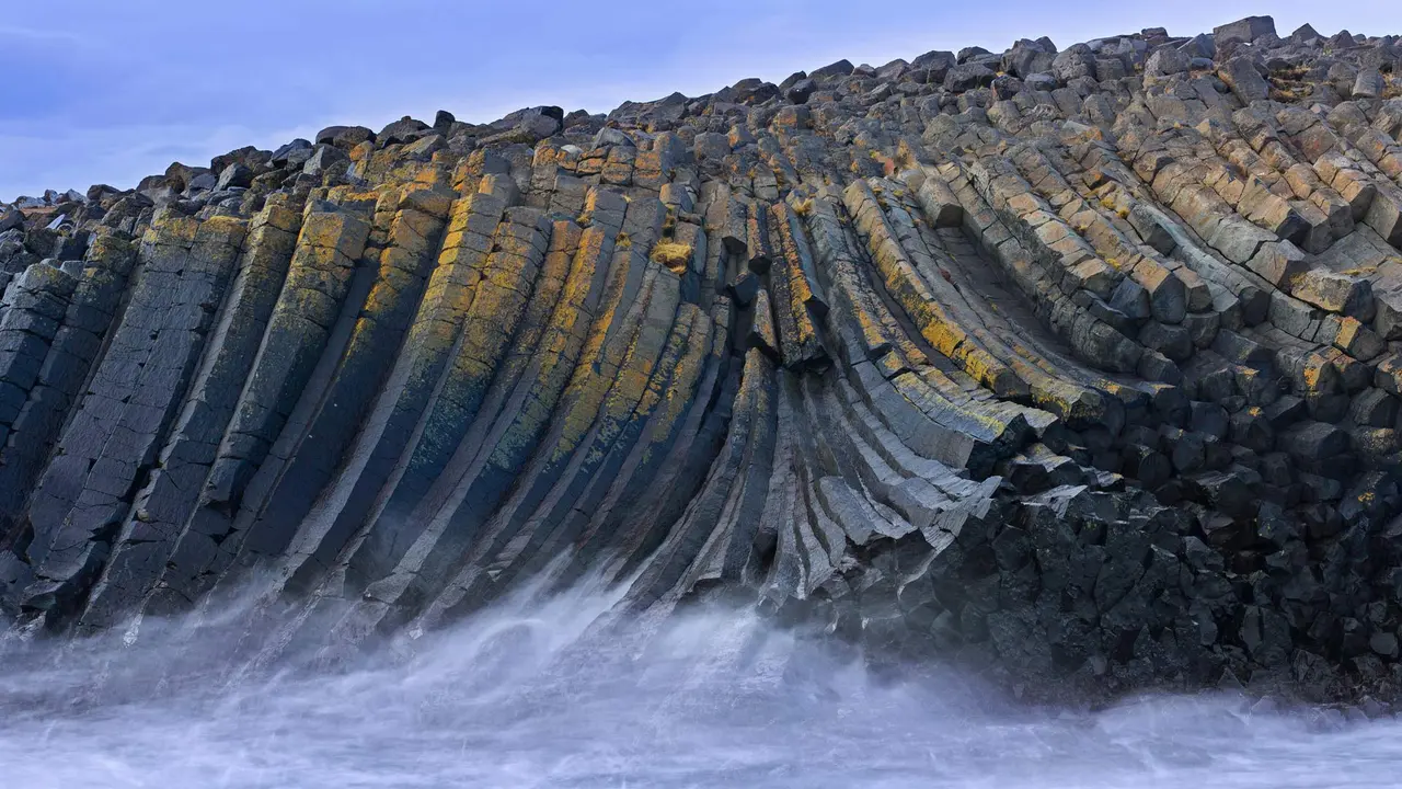 Basalt columns in K&aacute;lfshamarsv&iacute;k cove, Skagi peninsula, Iceland