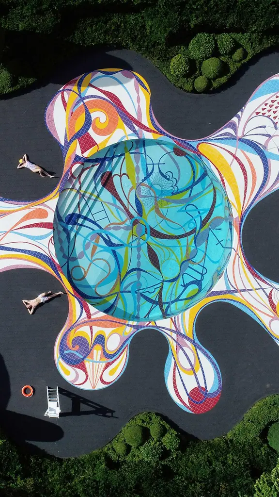 A one-of-a-kind splash