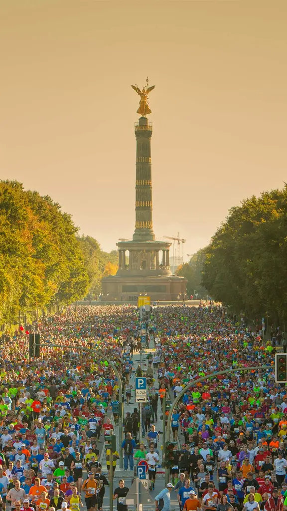 Laufen zur Siegess&auml;ule, welch goldene Freude!