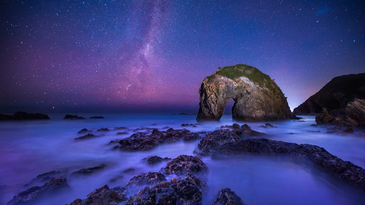 The Milky Way over Horse Head Rock, New South Wales, Australia