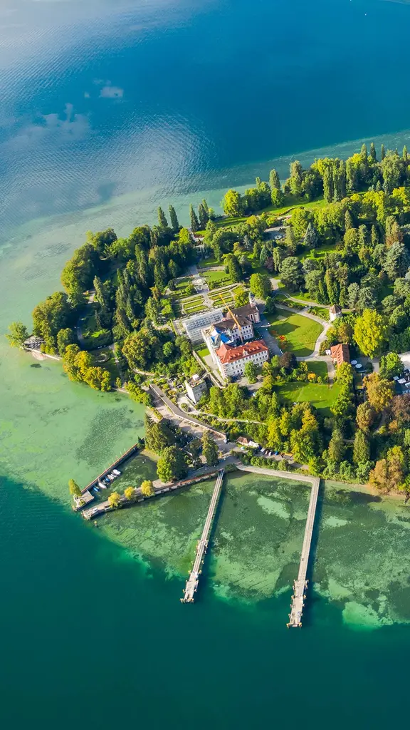 鸟瞰博登湖上的迈瑙岛，德国