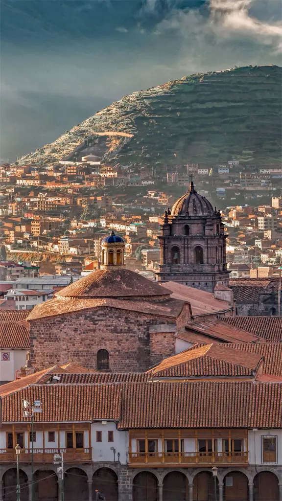 阿玛斯广场上的库斯科大教堂，库斯科，秘鲁